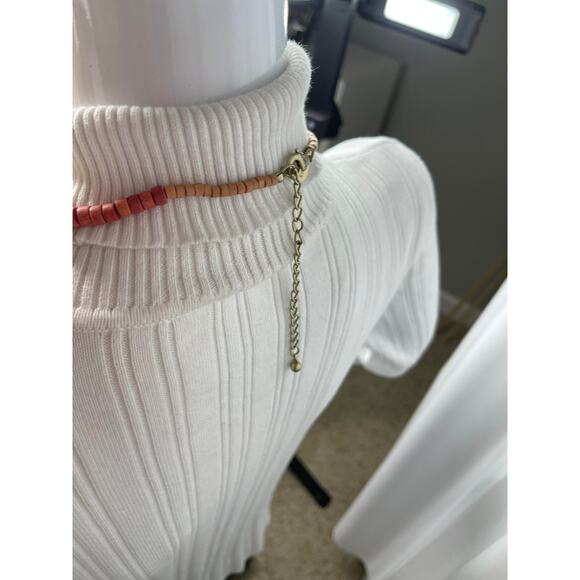 Chico's beaded necklace with charms disks pinks natural neutral costume jewelry - Picture 7 of 14